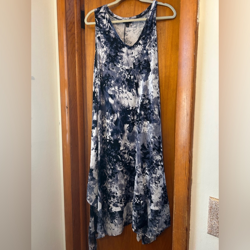 Vera Wang knee length floral dress